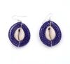 Perlen Ohrring Indigo mit Kaurimuschel