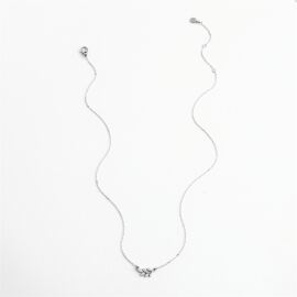 Rowen Leaf Necklace in Silvercolor